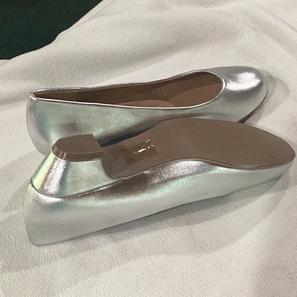 Shoes - Picture 3 of 3